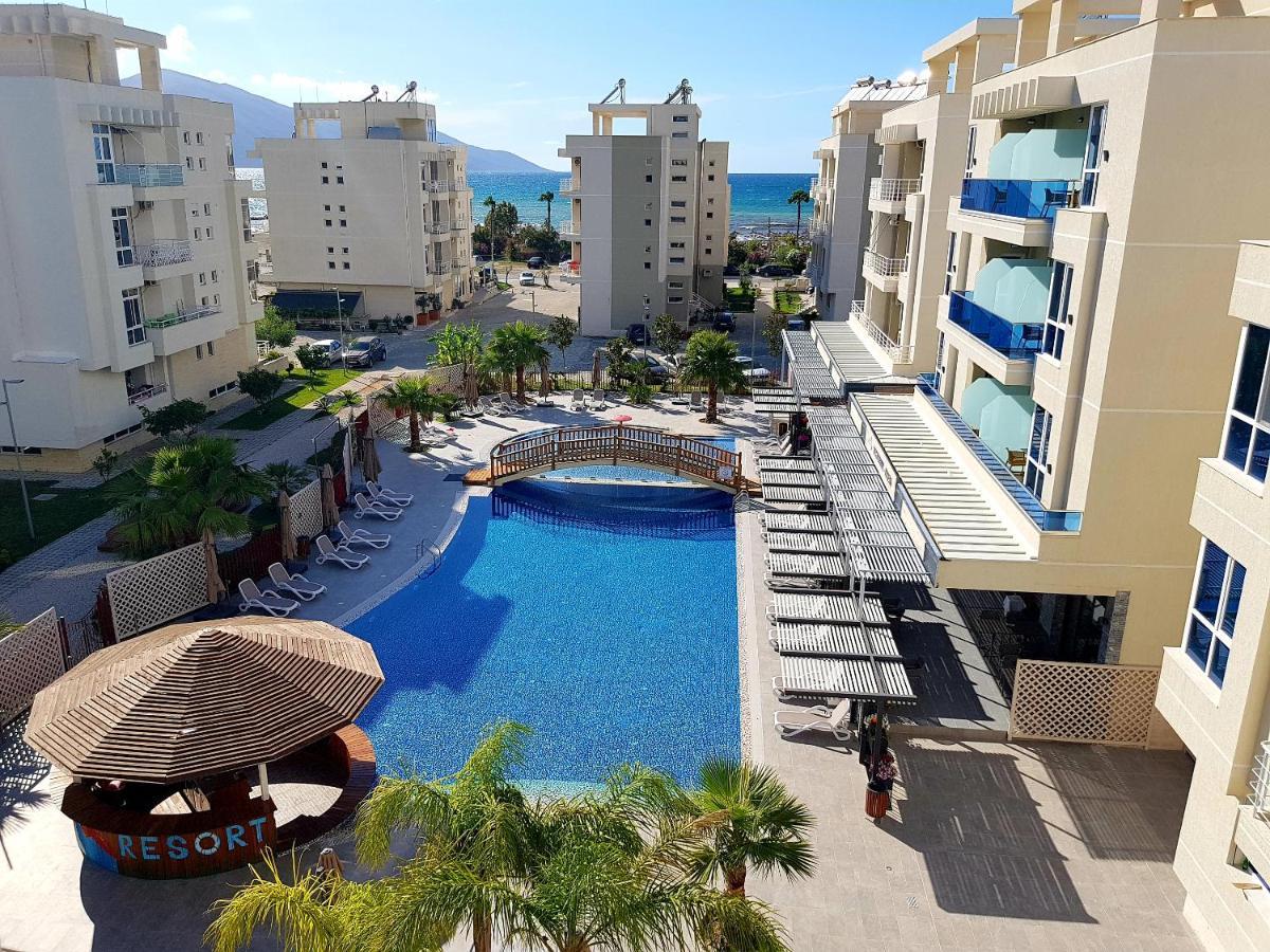 Flori Beach Apartment Radhimë Exterior foto