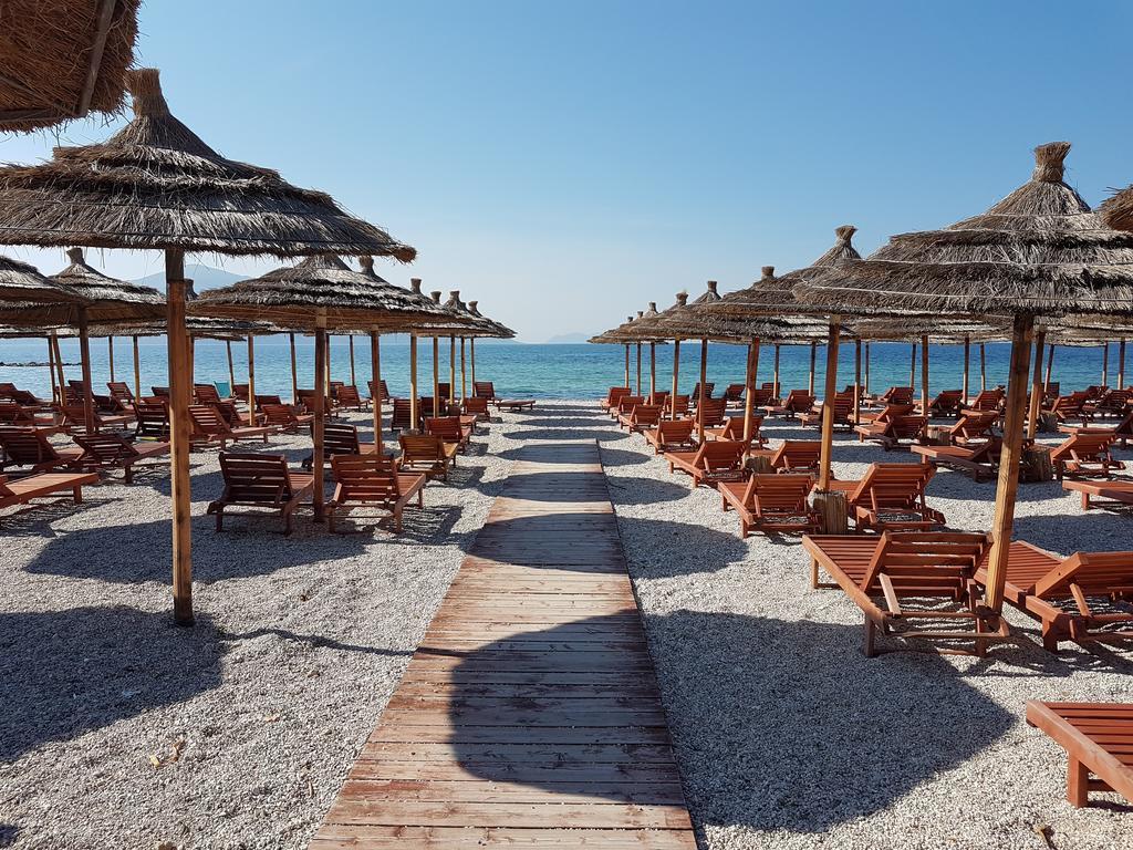 Flori Beach Apartment Radhimë Exterior foto
