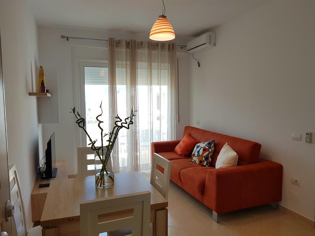 Flori Beach Apartment Radhimë Exterior foto